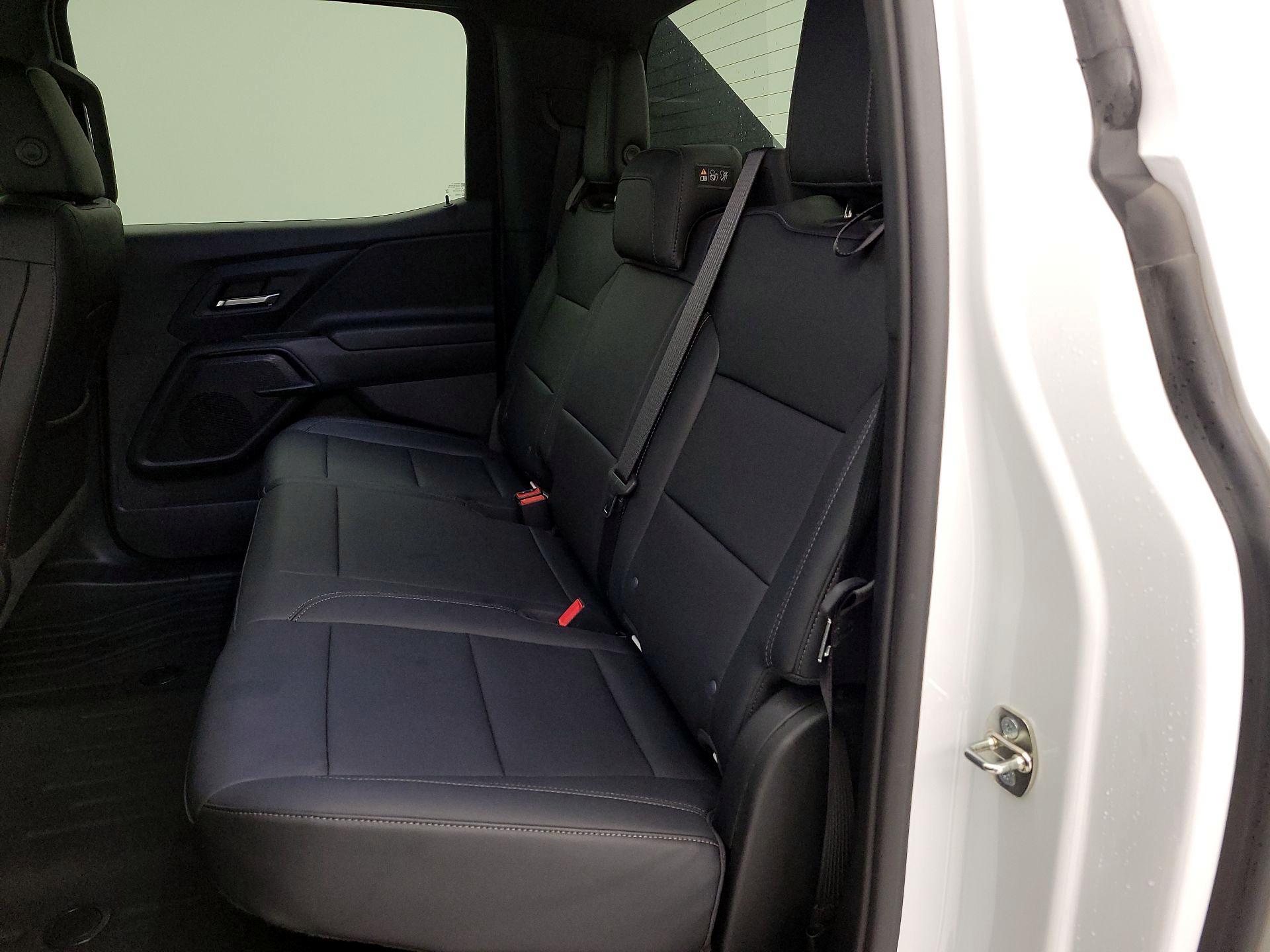 Thumbnail: 2024 Chevrolet Silverado EV - 20