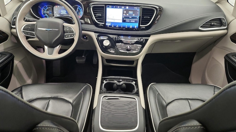 2021 Chrysler Pacifica Hybrid Limited 9