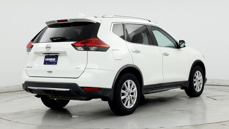 2017 Nissan Rogue SV 8