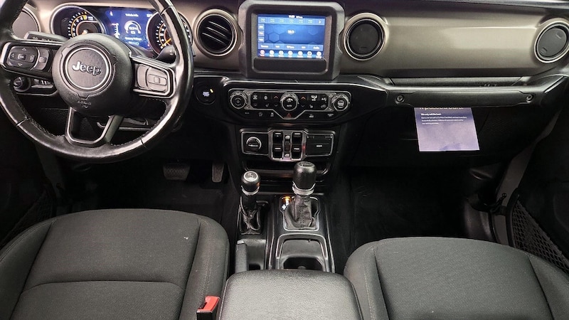 2021 Jeep Gladiator Sport S 9