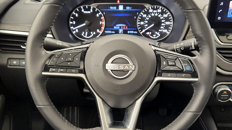 2023 Nissan Altima SL 10