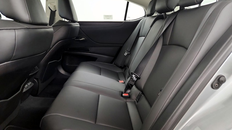 2024 Lexus ES Hybrid 300h 19