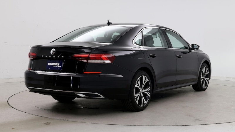 2021 Volkswagen Passat SE 8