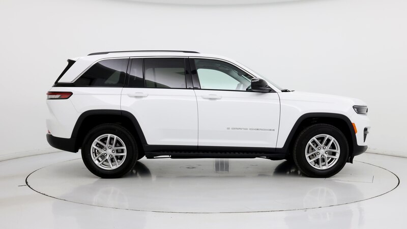 2023 Jeep Grand Cherokee Laredo 7