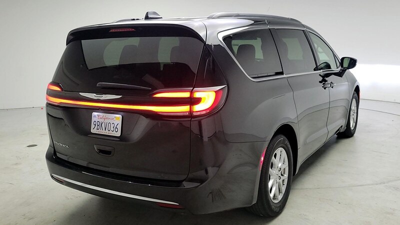 2022 Chrysler Pacifica Touring L 5