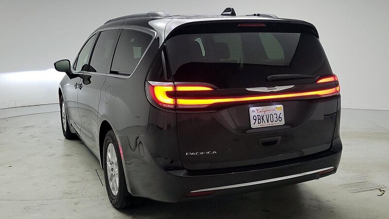 2022 Chrysler Pacifica Touring L 7