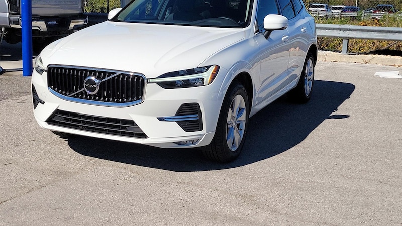 2022 Volvo XC60 B5 Momentum 3