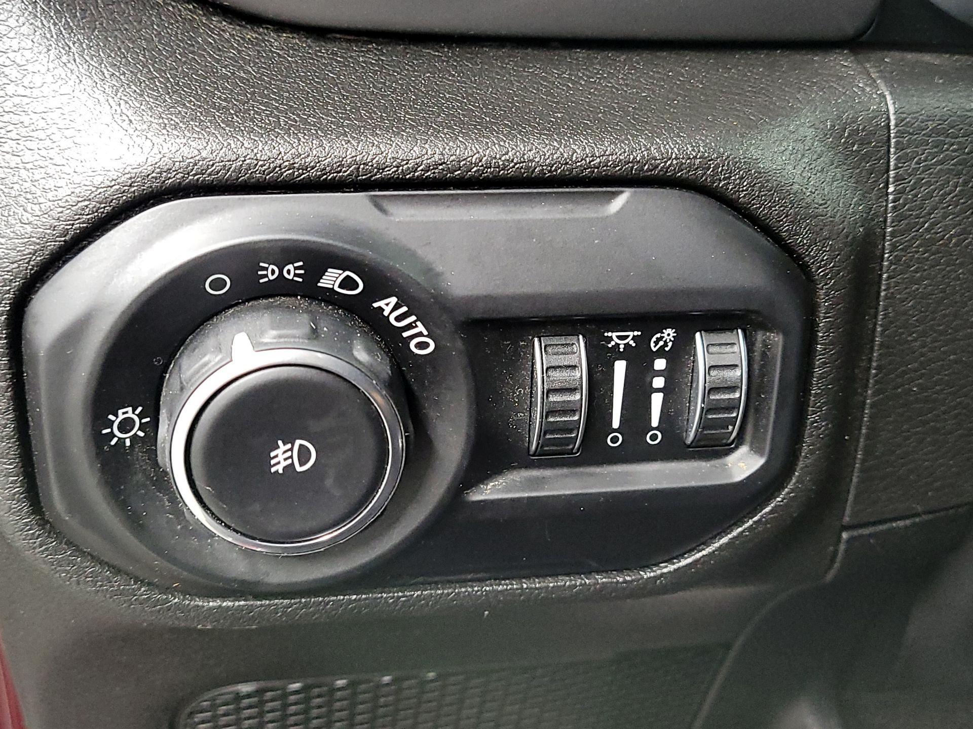 Thumbnail: 2021 Jeep Wrangler - 13