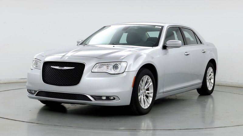 2020 Chrysler 300 Touring 4