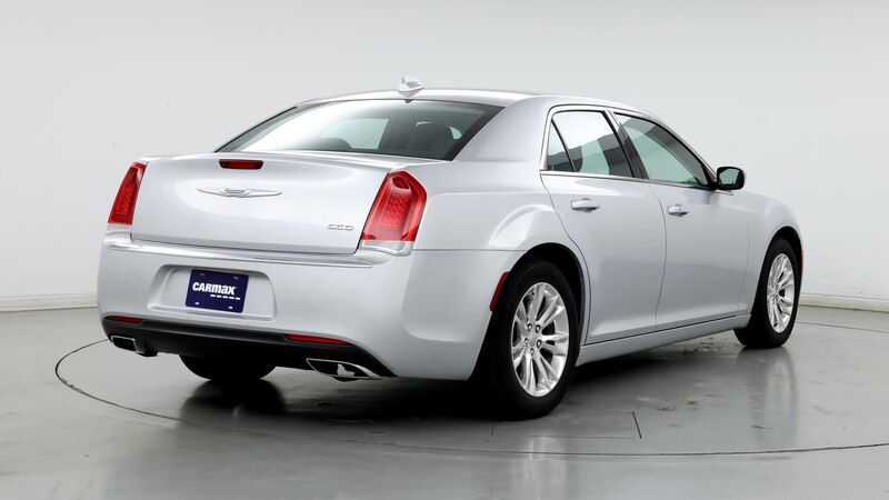 2020 Chrysler 300 Touring 8