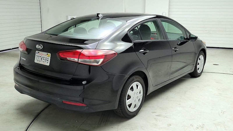 2017 Kia Forte LX 5