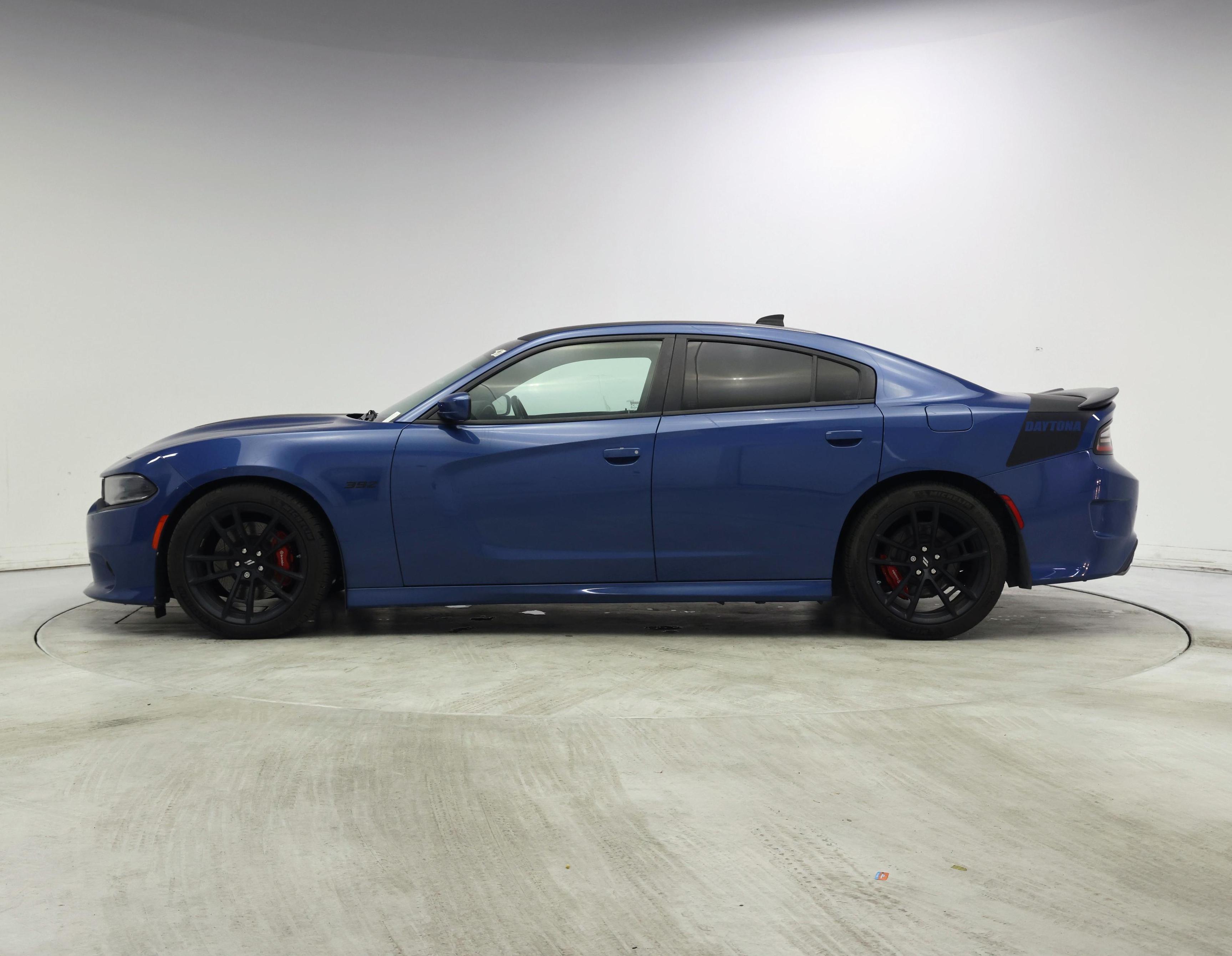 Thumbnail: 2020 Dodge Charger - 3