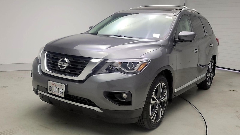 2017 Nissan Pathfinder Platinum Hero Image