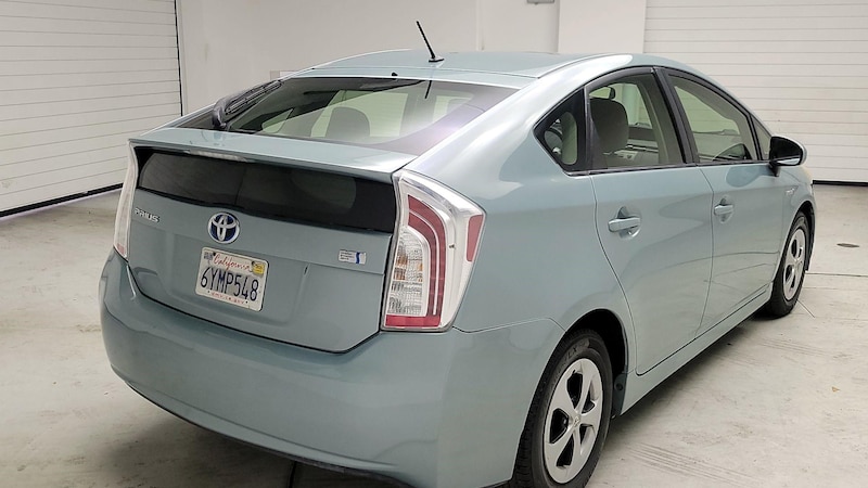 2013 Toyota Prius Two 5