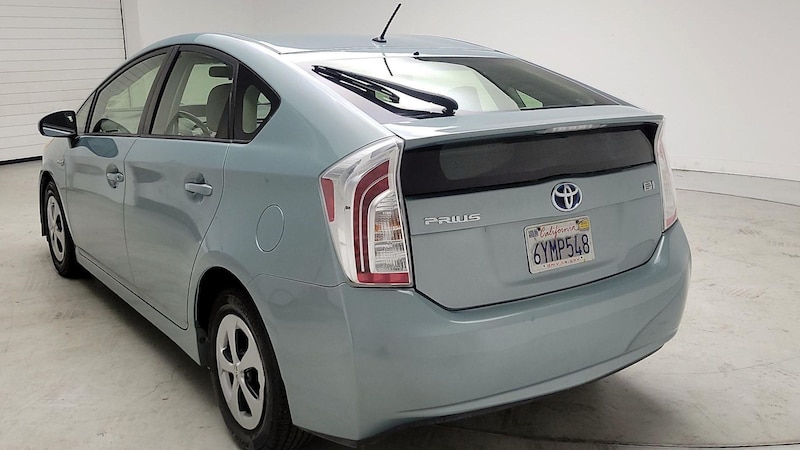 2013 Toyota Prius Two 7