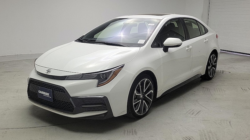 2022 Toyota Corolla SE Hero Image