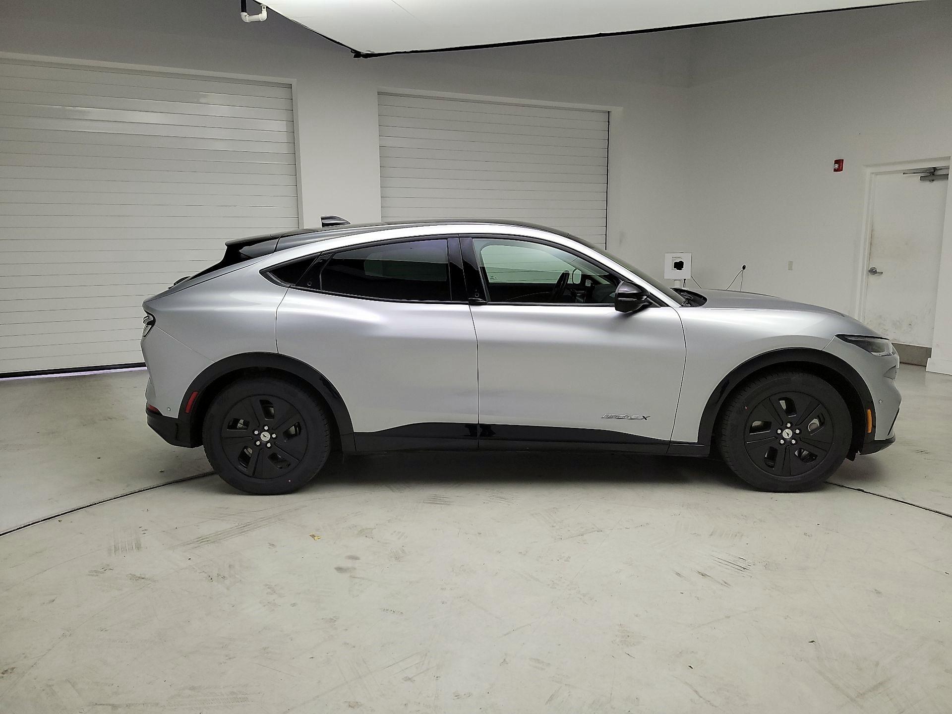 Thumbnail: 2021 Ford Mustang Mach-E - 4