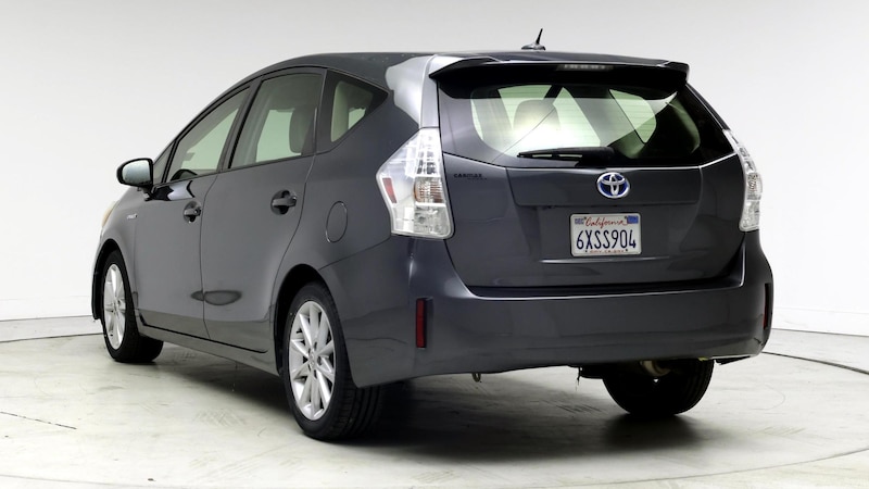 2013 Toyota Prius v Five 2