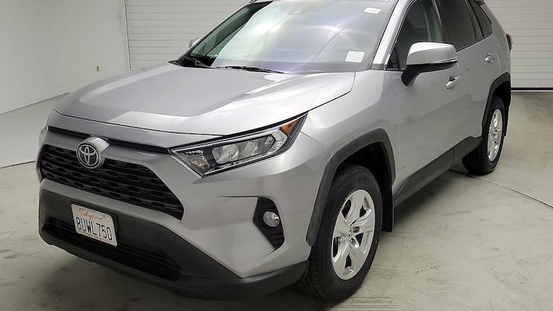 2021 Toyota RAV4 XLE Hero Image