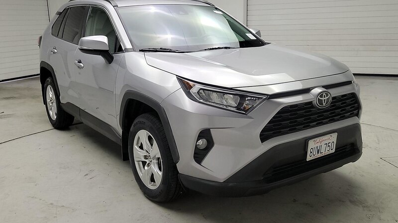 2021 Toyota RAV4 XLE 3