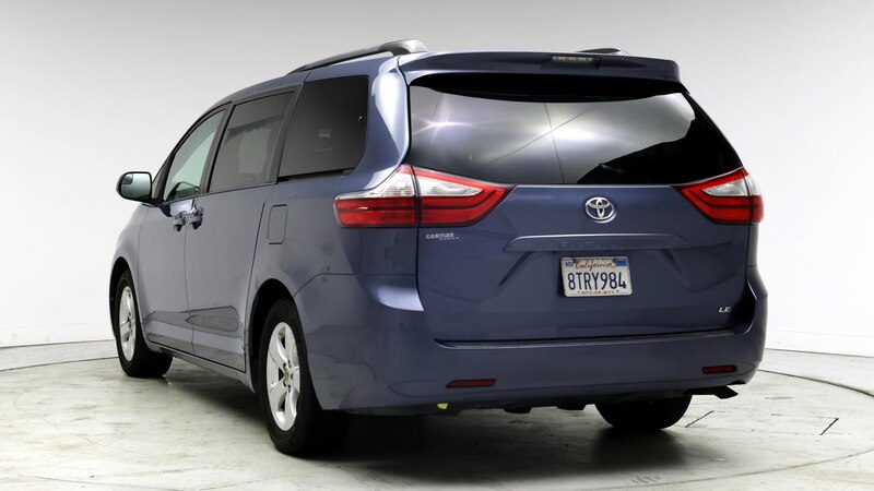 2016 Toyota Sienna LE 2