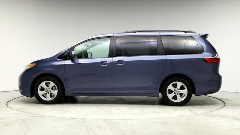 2016 Toyota Sienna LE 3