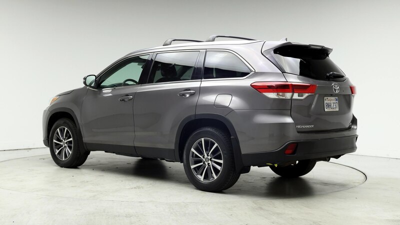 2019 Toyota Highlander XLE 2