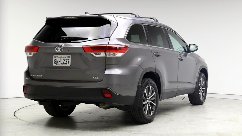 2019 Toyota Highlander XLE 8