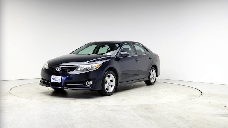 2014 Toyota Camry SE 4