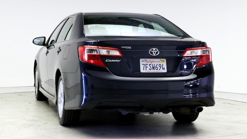 2014 Toyota Camry SE 6