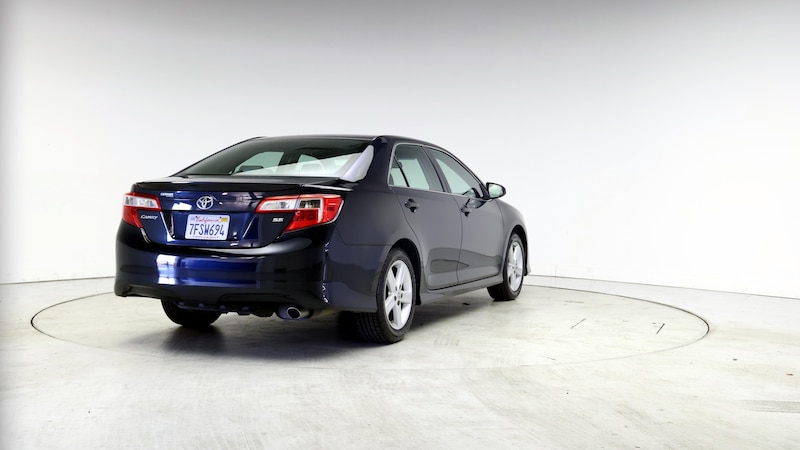 2014 Toyota Camry SE 8