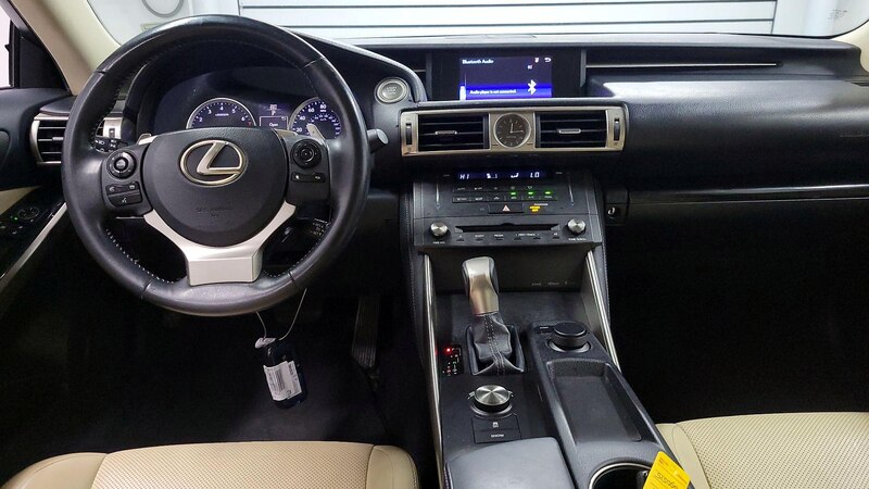 2015 Lexus IS 250 9