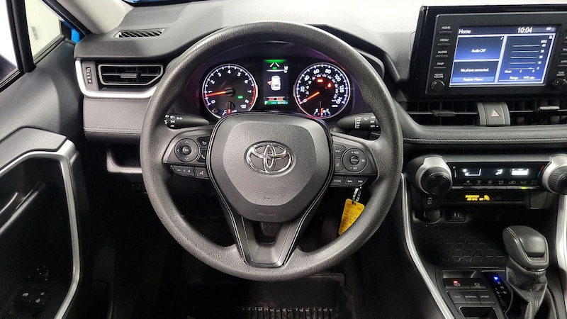 2019 Toyota RAV4 LE 10