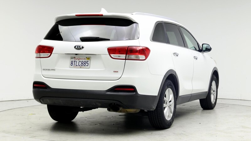 2018 Kia Sorento LX 8