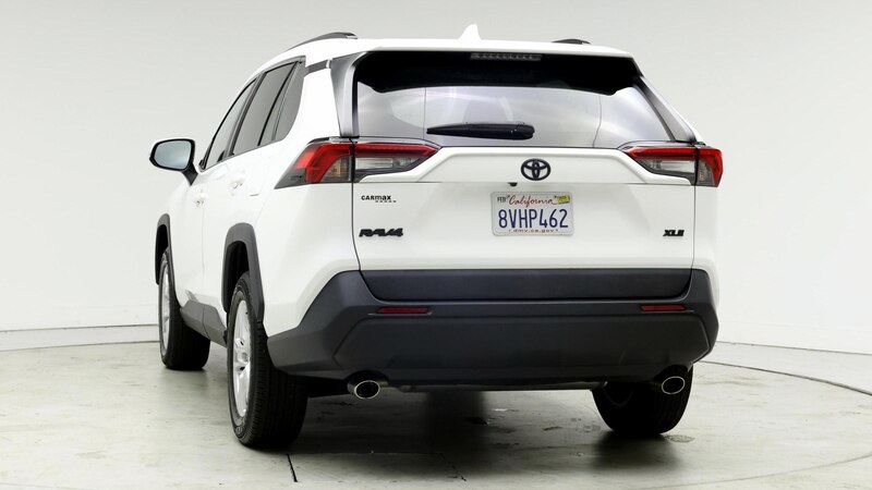 2021 Toyota RAV4 XLE 6