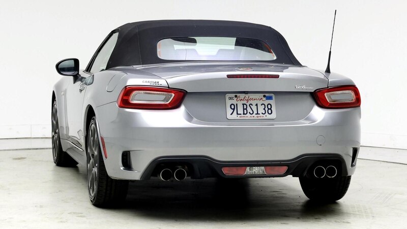 2017 Fiat 124 Spider Abarth 6