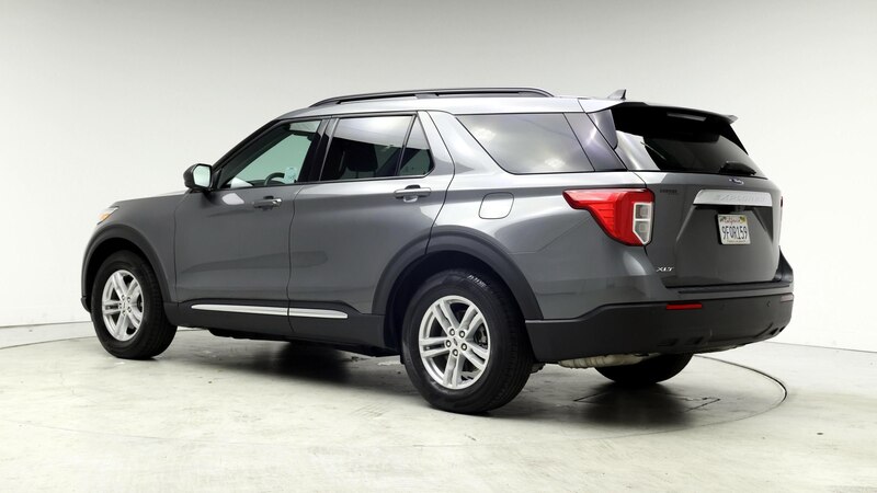 2023 Ford Explorer XLT 2