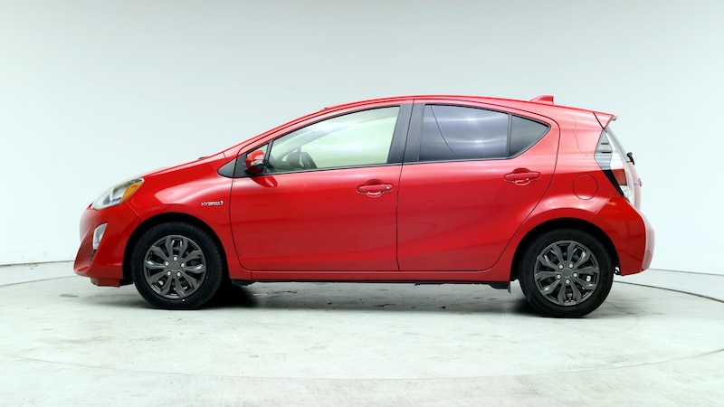 2016 Toyota Prius c One 3