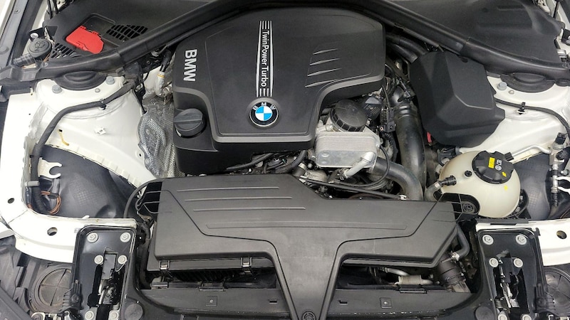 2015 BMW 3 Series 320i 18