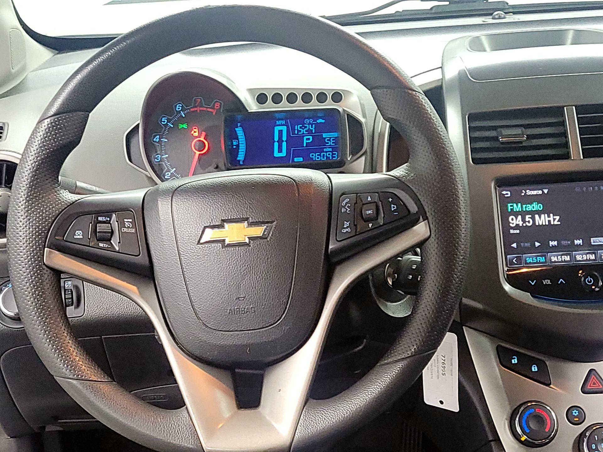 Thumbnail: 2016 Chevrolet Sonic - 10