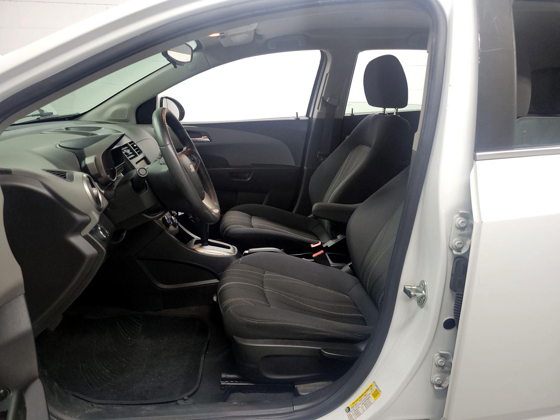 Thumbnail: 2016 Chevrolet Sonic - 11