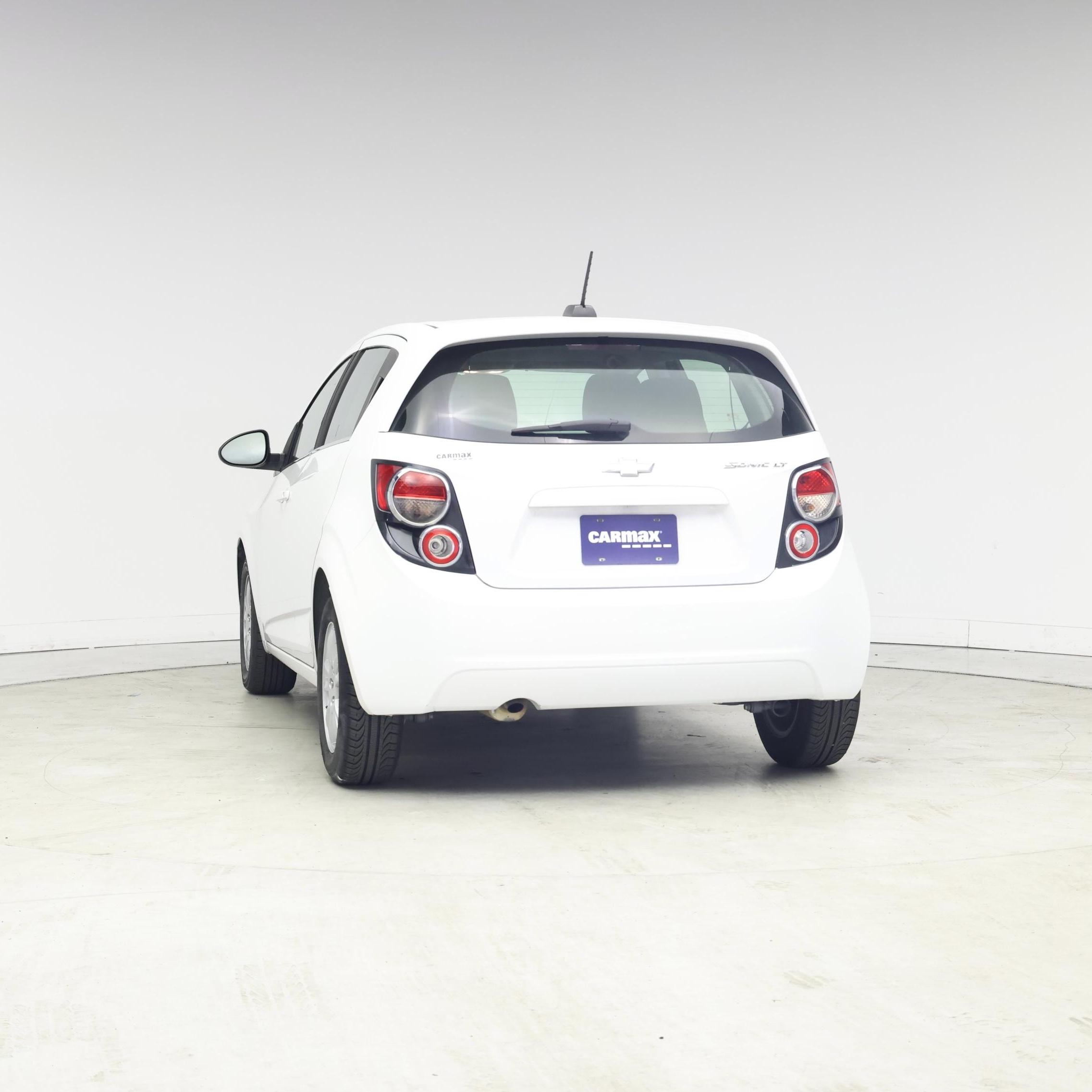 Thumbnail: 2016 Chevrolet Sonic - 3