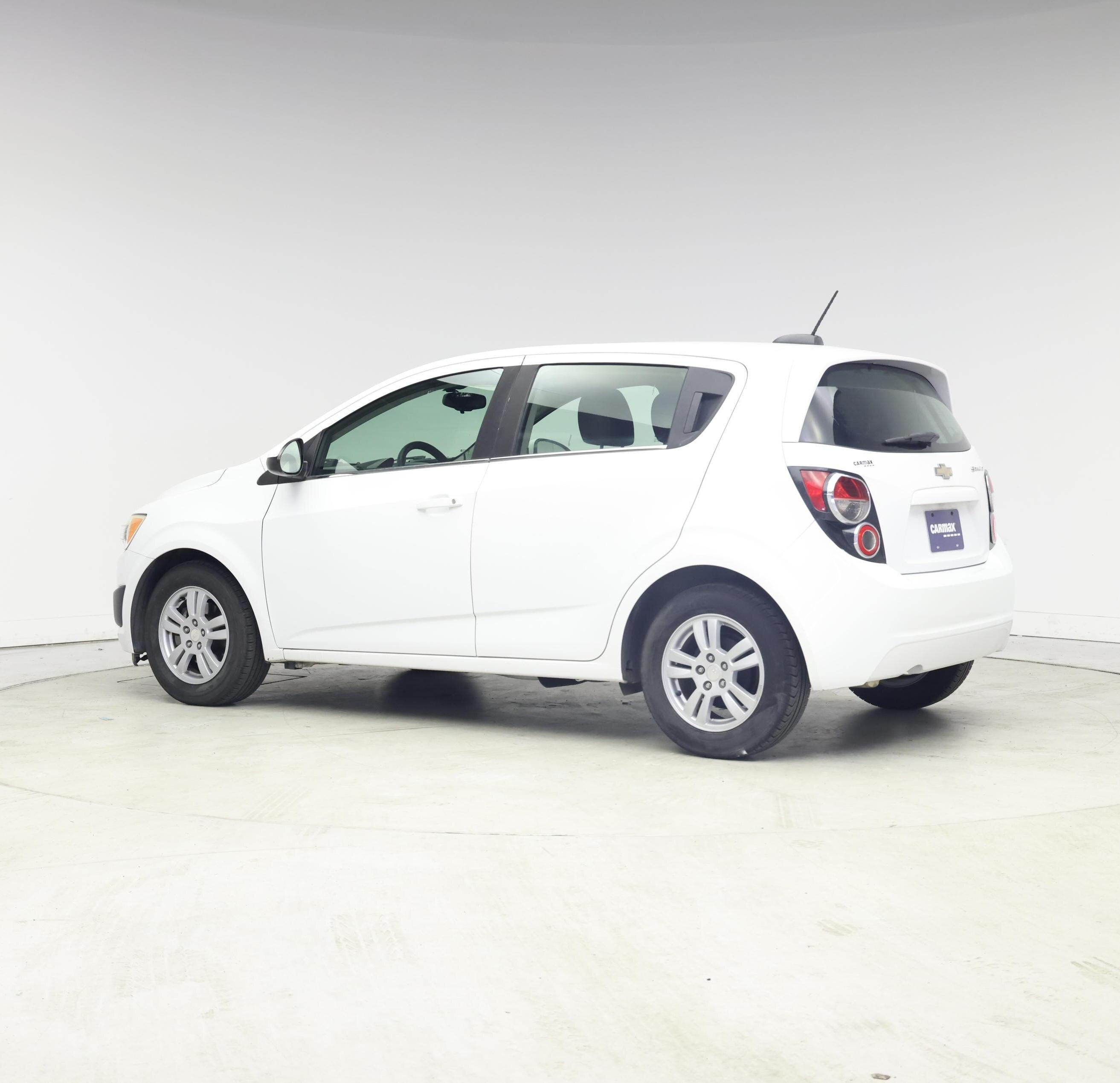 Thumbnail: 2016 Chevrolet Sonic - 8