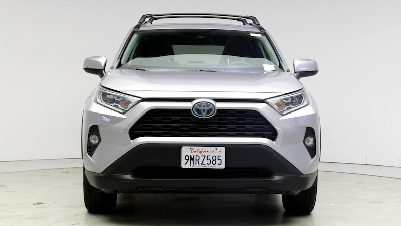 2020 Toyota RAV4 XLE 5