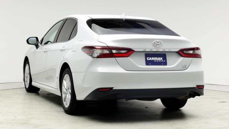 2022 Toyota Camry LE 2