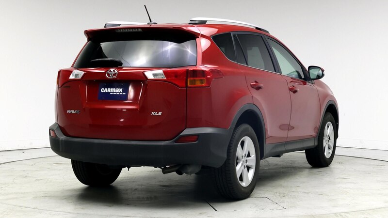 2013 Toyota RAV4 XLE 8