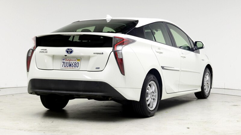 2016 Toyota Prius Two 8