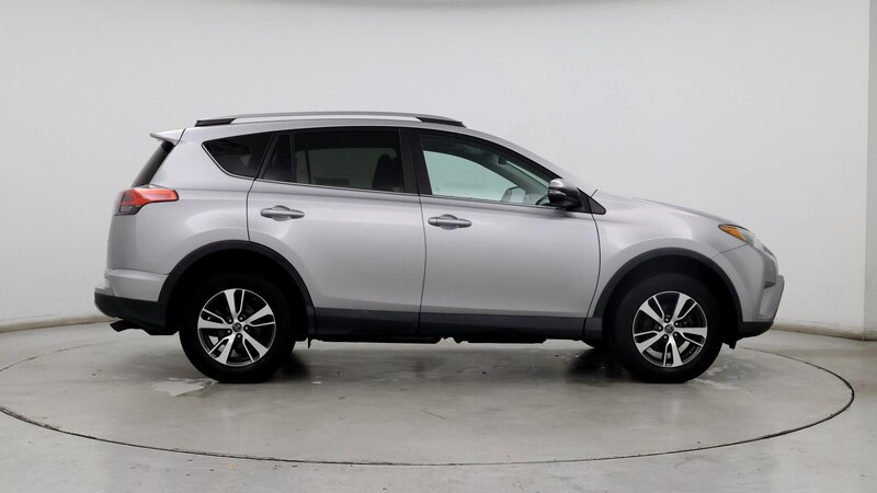 2017 Toyota RAV4 XLE 7