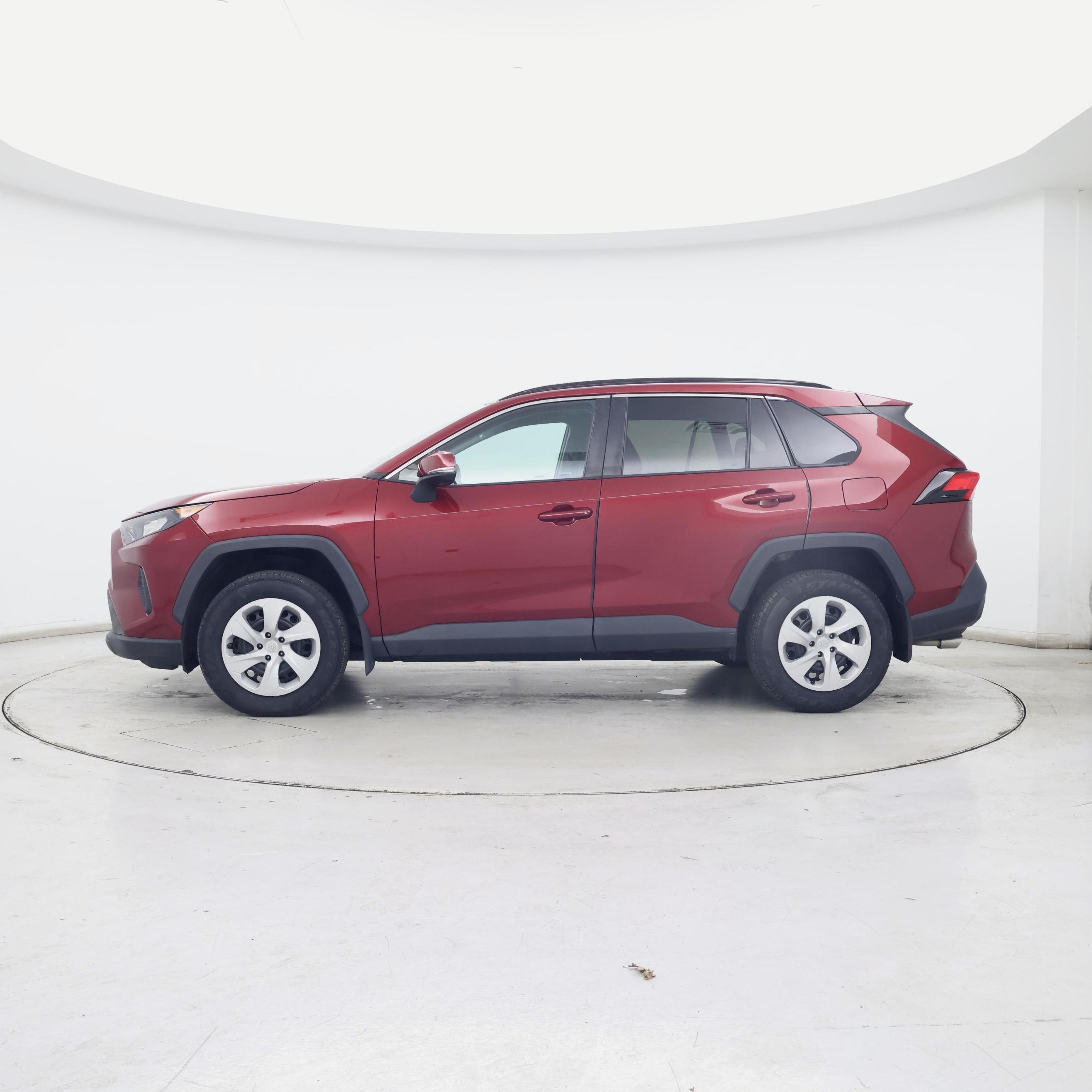 Thumbnail: 2019 Toyota RAV4 - 3