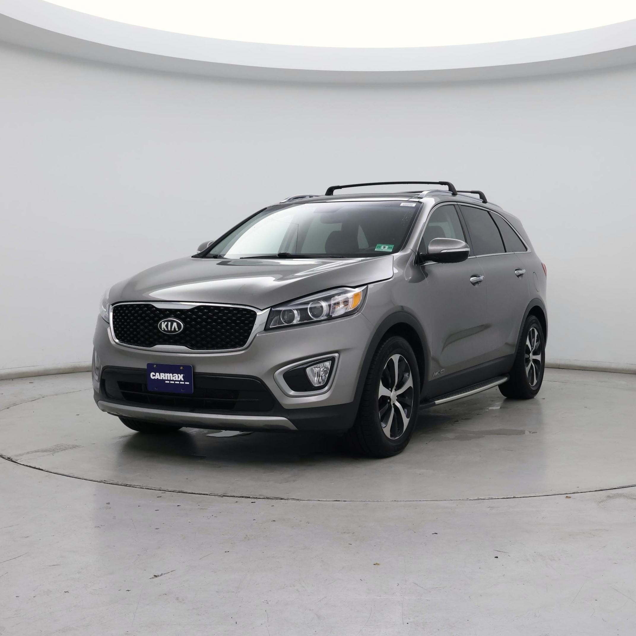 Thumbnail: 2016 Kia Sorento - 4